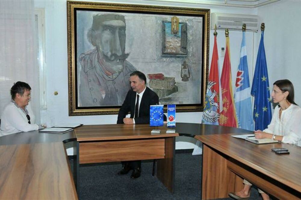 Janina Hrebičkova, Srđan Milić, Foto: SNP