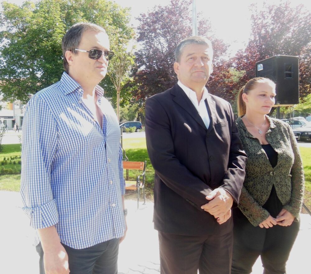 Trg Save Kovačevića, Veselin Grbović, Natalija Milić