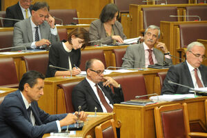 Poslanici usvojili Rezoluciju o NATO -u