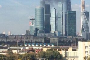 Moskva: Ugašen požar na vrhu nebodera