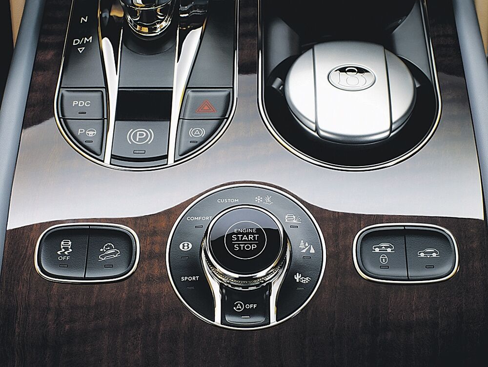 Bentli Bentajga (novina)