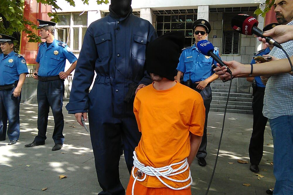 Poret za neutralnost performans, Foto: Savo Prelević