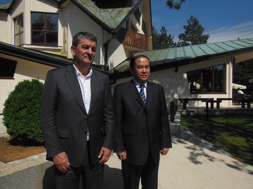 Veselin Grbović, Baoding Ma Jufeng