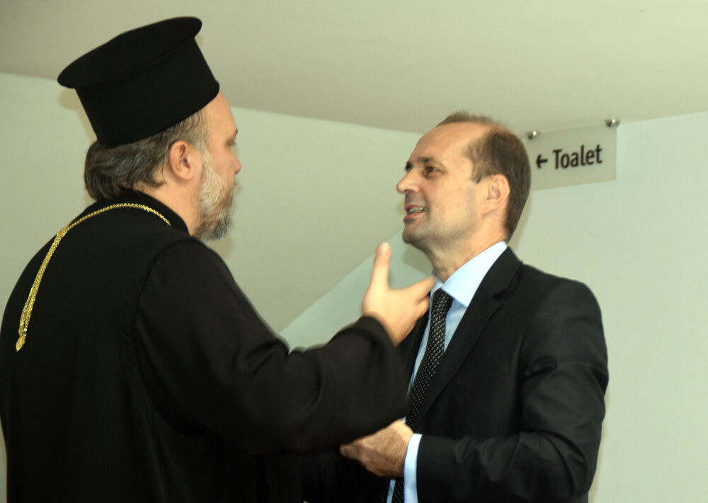 Javna rasprava crkva