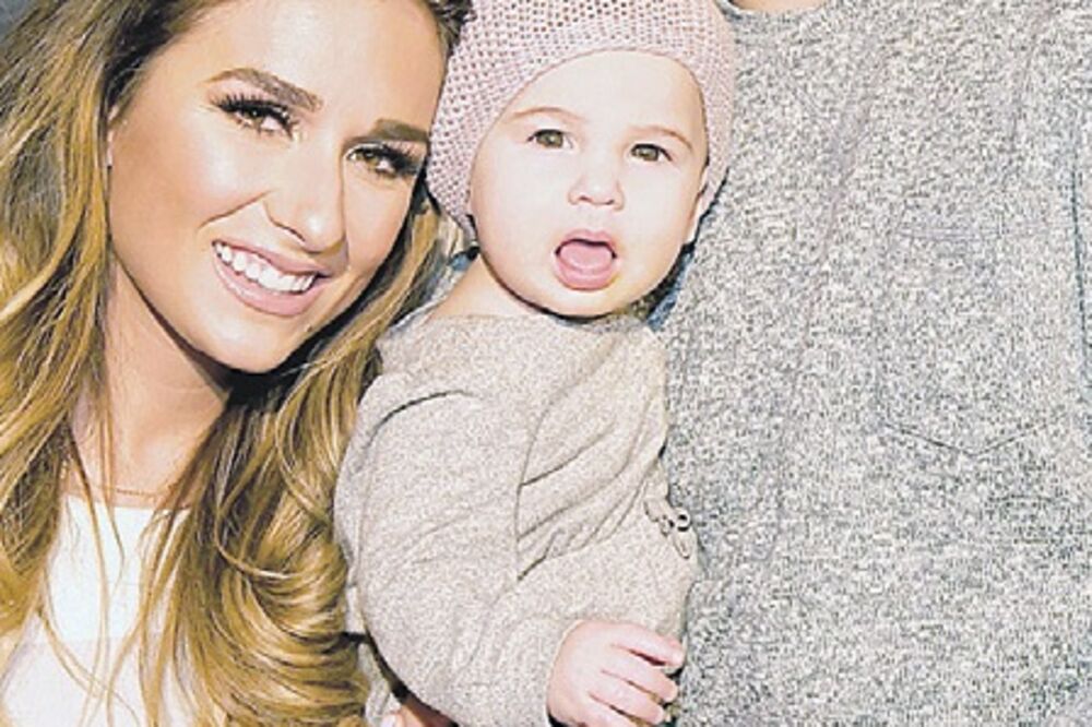 Erik Deker, Džesi Džejms Deker (Novina)