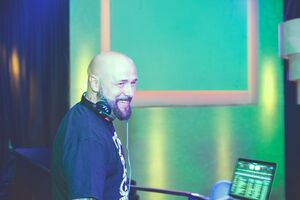 Gru: Treba biti hrabar i entuzijasta pa se baviti muzikom