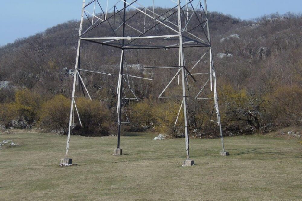 Oštećeni dalekovod, Foto: CGES