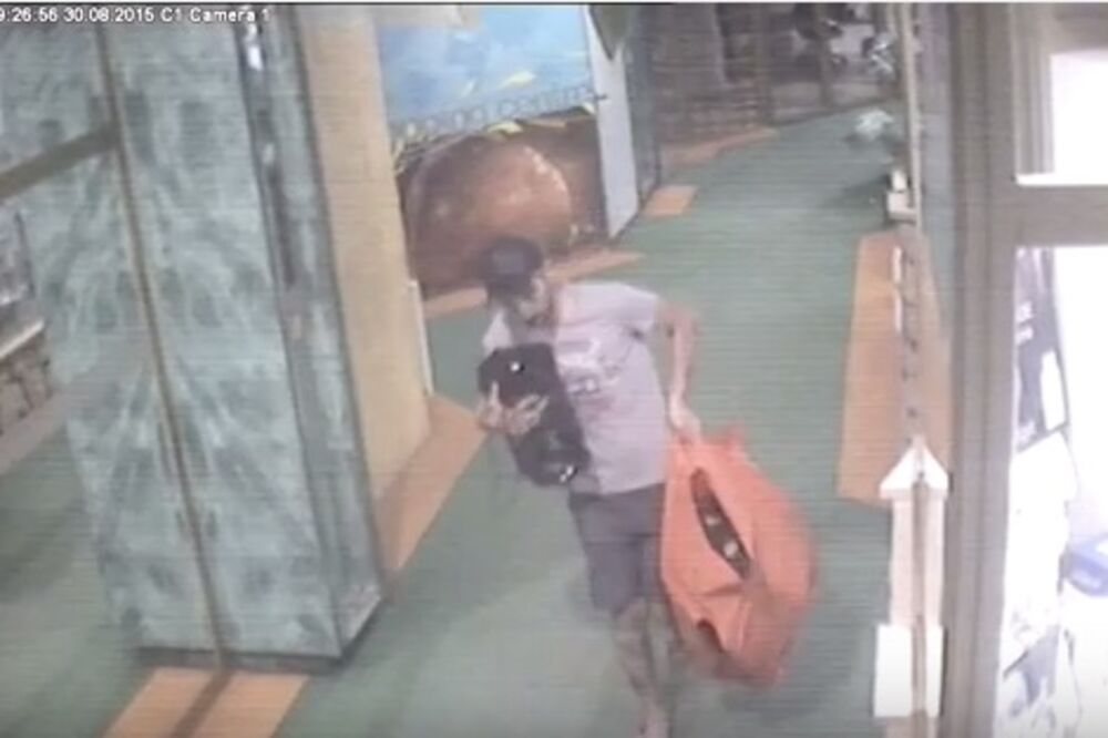 Krađa računara, Foto: Screenshot (YouTube)