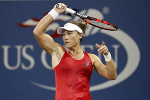 Stosur ekspresno do 3. kola, prošla i Azarenka