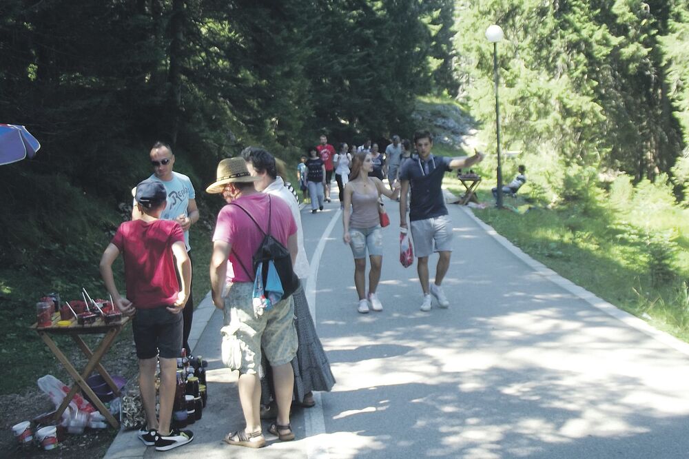 šetalište ka crnom jezeru, Foto: Obrad Pješivac