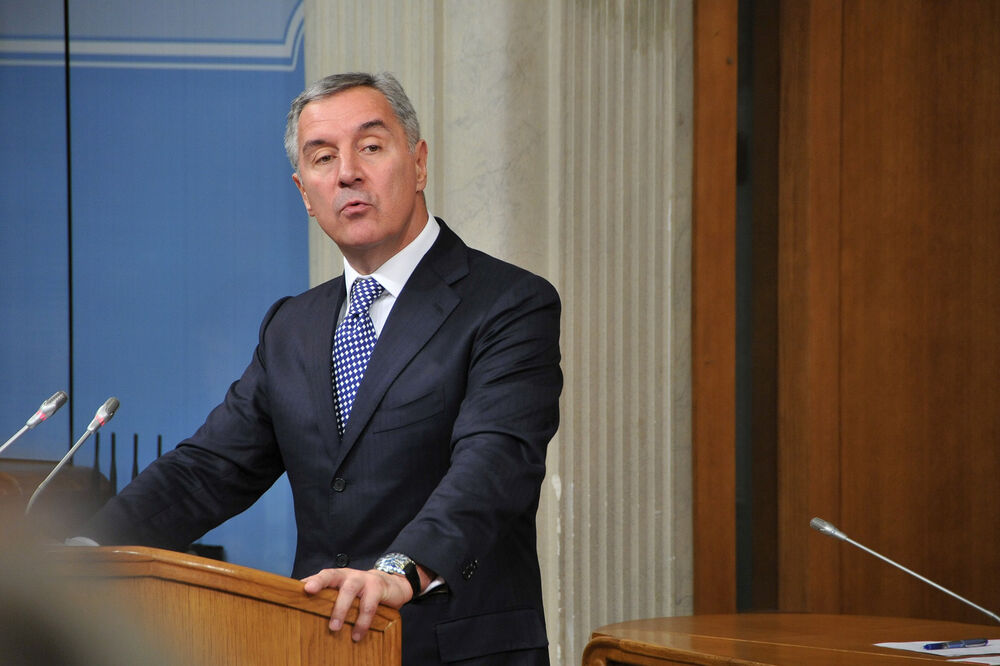 Milo Đukanović, premijerski sat, Foto: Biro za odnose sa javnošću
