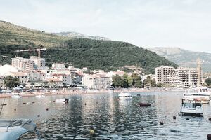 Petrovac: Podgoričanin izboden nožem u svom kafiću