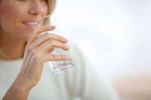 Pola litra vode i kilogrami lete sami