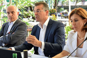 Vulović: Kotoranima je dosta praznih obećanja iz Vlade