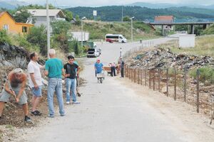 Nikšićani čiste gradske deponije