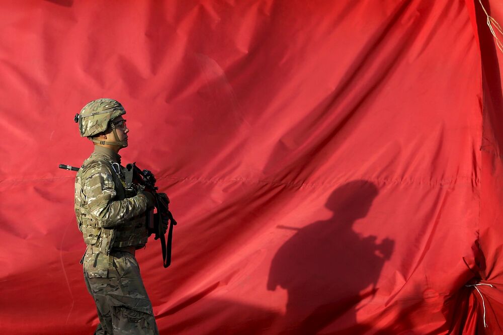 NATO vojnik, Foto: Reuters