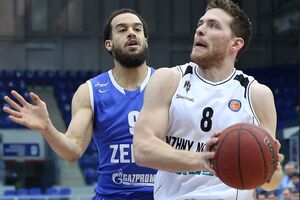 Crvena zvezda angažovala Mekela