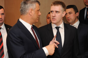 Fudbalski tim "Buduća EU": Lukšić, Vučić, Tači, Rama...