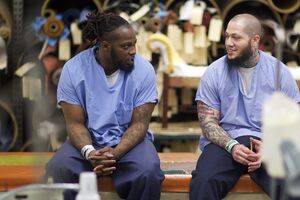 SAD: Zatvorenici prave stolicu za papu