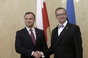 Predsjednici Estonije i Poljske: NATO mora dalje na istok