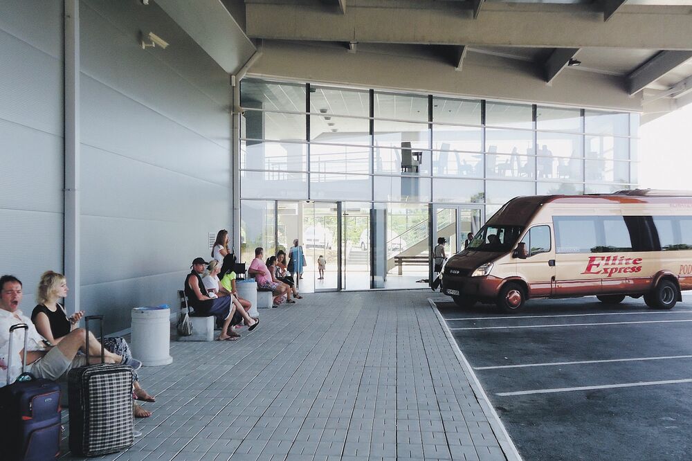 Autobuska stanica Tivat, Foto: Siniša Luković