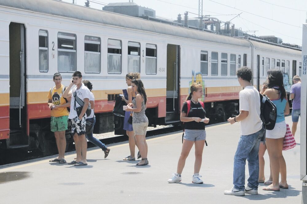 voz, željeznica, Foto: Arhiva Vijesti