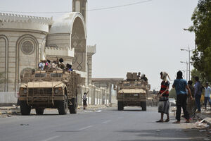 Al-Kaida okupirala ključne oblasti Adena
