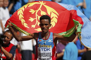 Eritrejac Girmaj Gebreselasije najmlađi šampion u maratonu na SP