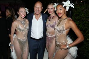 Patrik Stjuart snimio prvu scenu seksa u karijeri