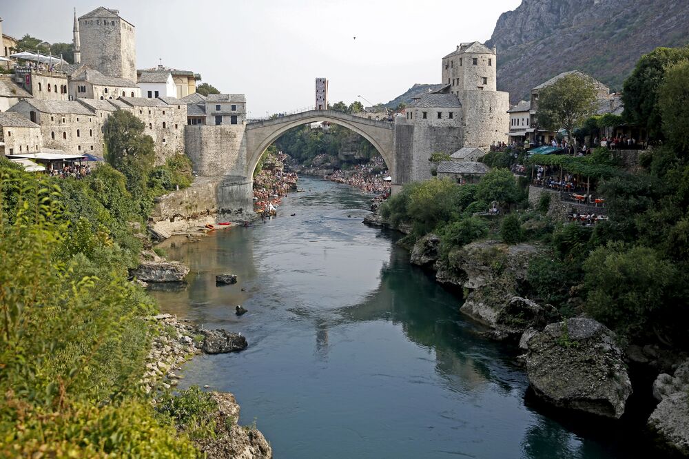 Mostar, skokovi s mosta, Foto: Reuters