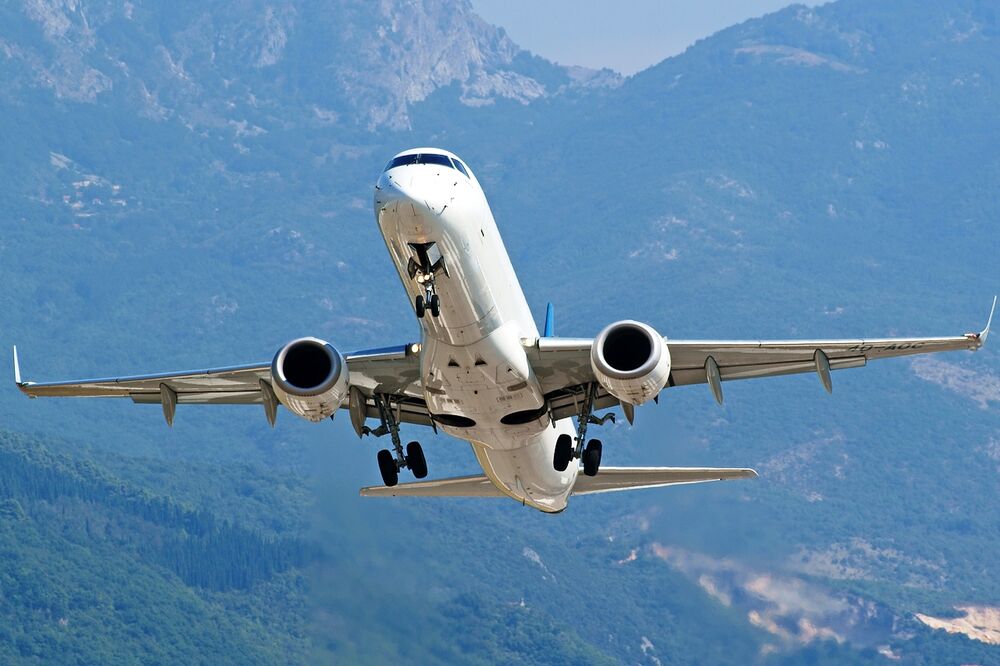 Montenegro airlines, Foto: Planespotters.nl