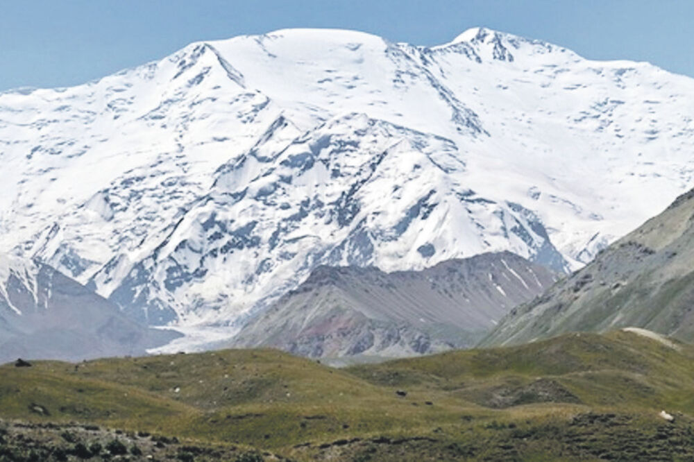 Pamir, Lenjino vrh