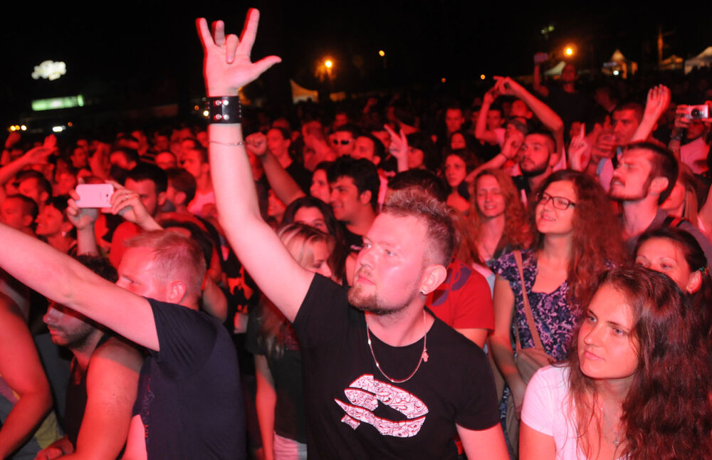 Lake fest Guano Apes