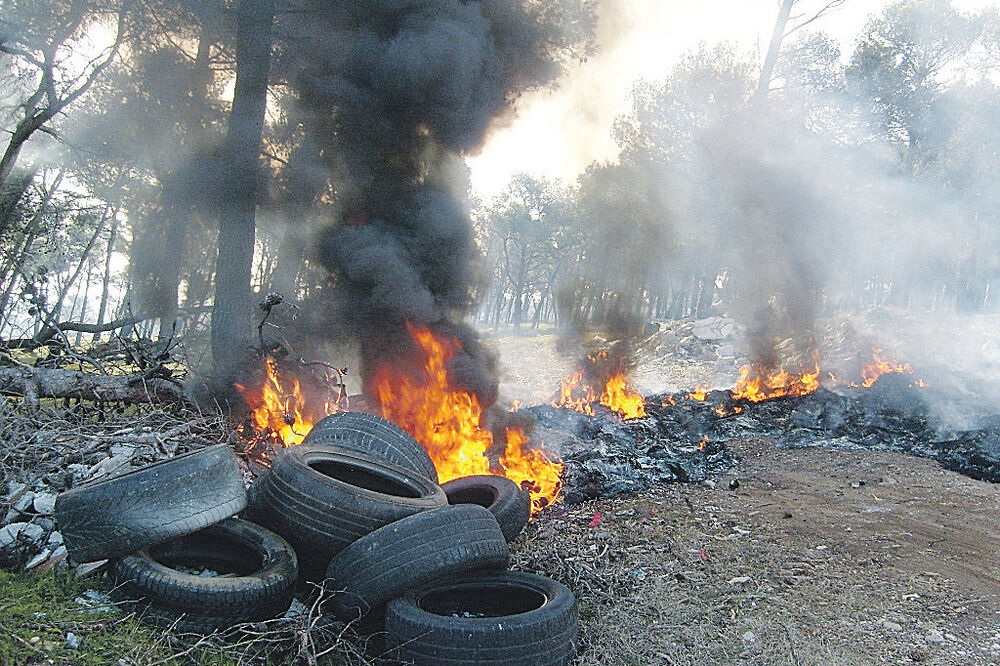 Ekološka inspekcija, paljenje guma, Foto: Arhiva Vijesti