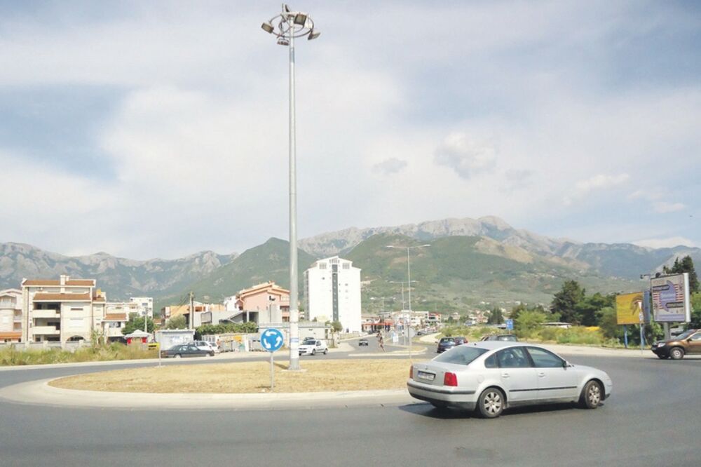 Grad Bar, kružni tok (Novine)