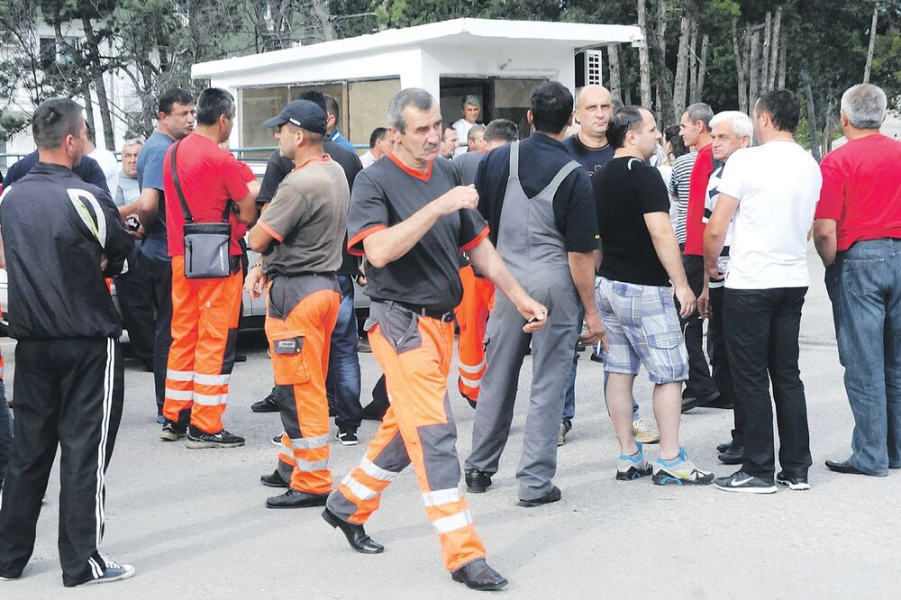 Crnagoraput, radnici protest, Foto: Luka Zeković