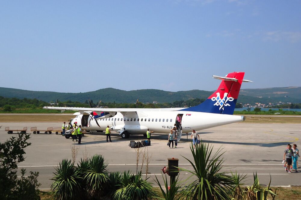 aerodrom, Tivat, Foto: Siniša Luković