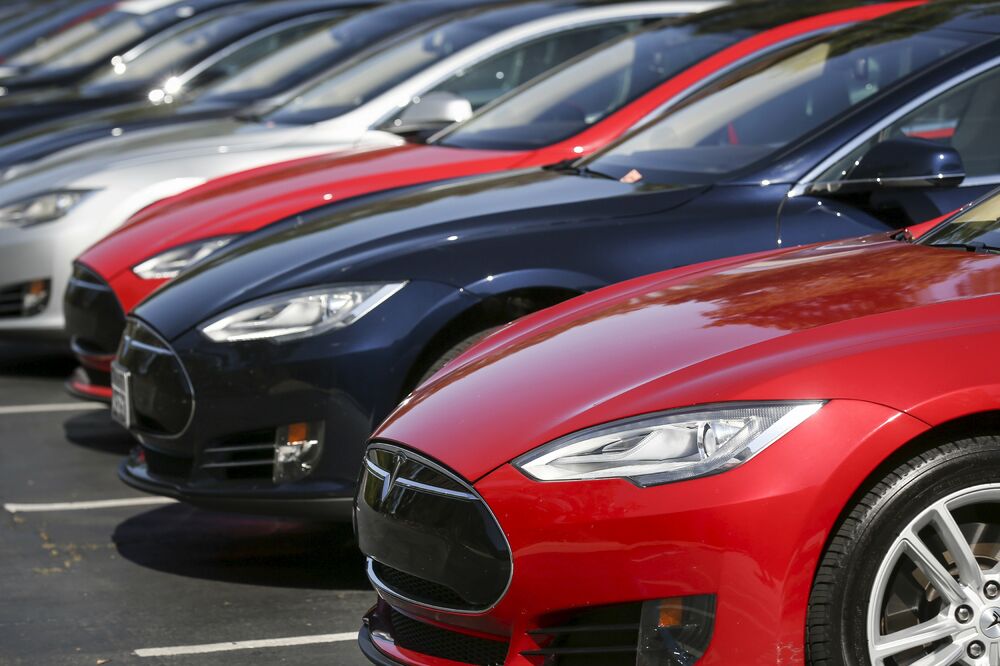 Tesla S sedan, Foto: Reuters