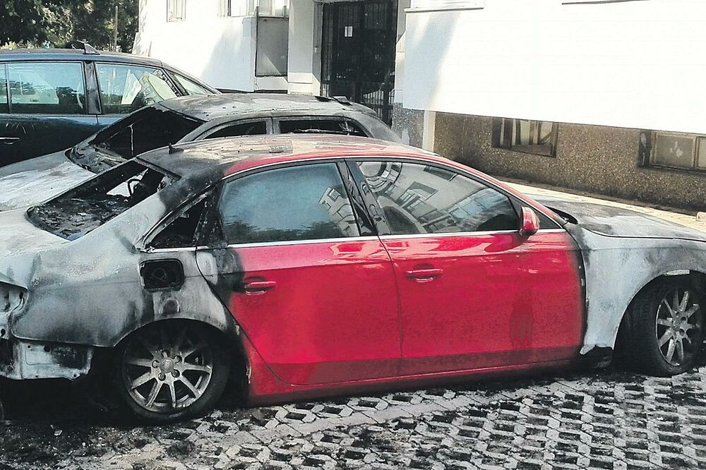 Bar paljenje vozila, Isat Boljević, Foto: Radomir Petrić