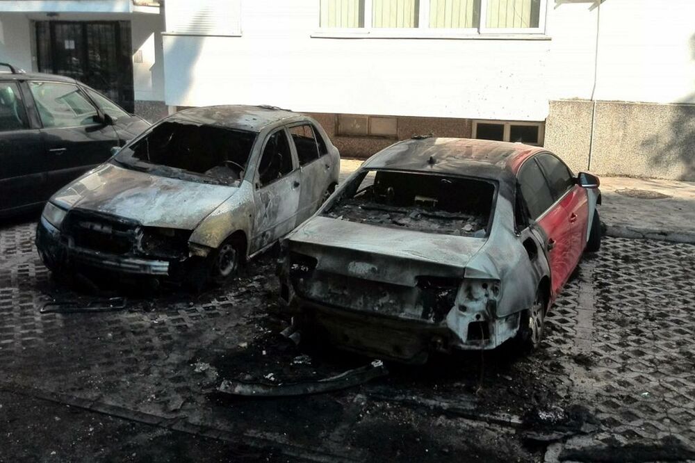 Bar požar vozila, Foto: Radomir Petrić