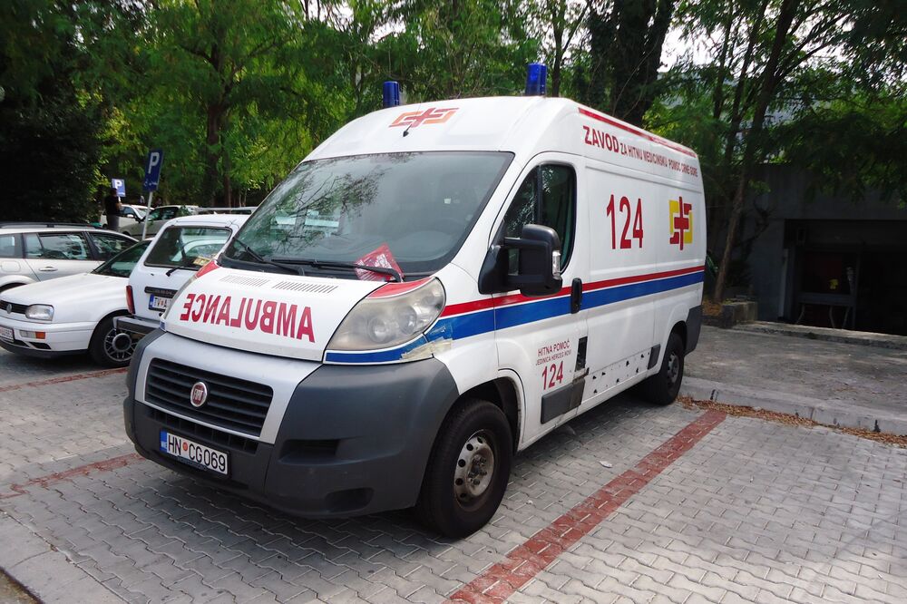 hitna pomoć, Tivat, Foto: Siniša Luković