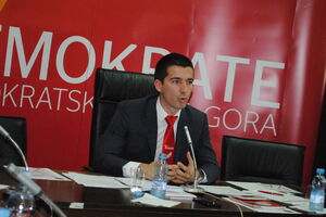 Bečić poziva opoziciju da izglasa nepovjerenje, Demos prihvatio...