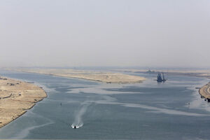 Egipat otvorio prošireni Suecki kanal