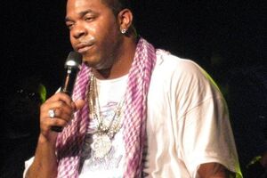 Basta Rajms flašom gađao radnika u teretani