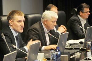 Đukanović skratio odmore: Ministri moraju ranije na posao