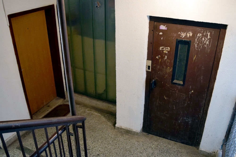 pokvareni lift, Lepa Kata, Foto: Luka Zeković