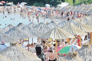 Inspektori u primorskim opštinama obavili oko 1.400 kontrola