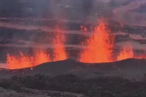 Erupcija vulkana na ostrvu Reinion
