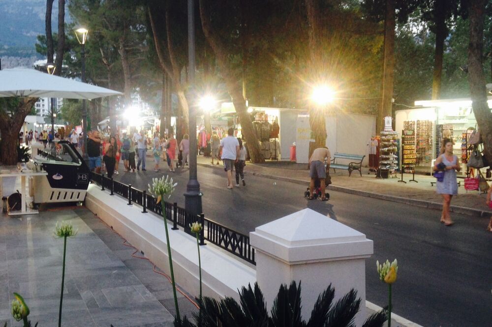 Budva šetalište, Foto: Vuk Lajović