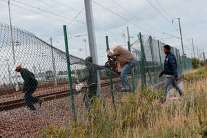 Stotine migranata ispred Eurotunela